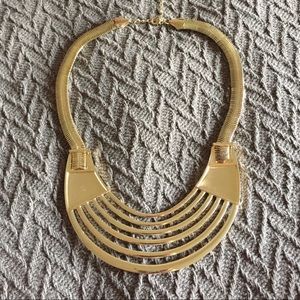 Gold necklace **$5 Bundle deal**